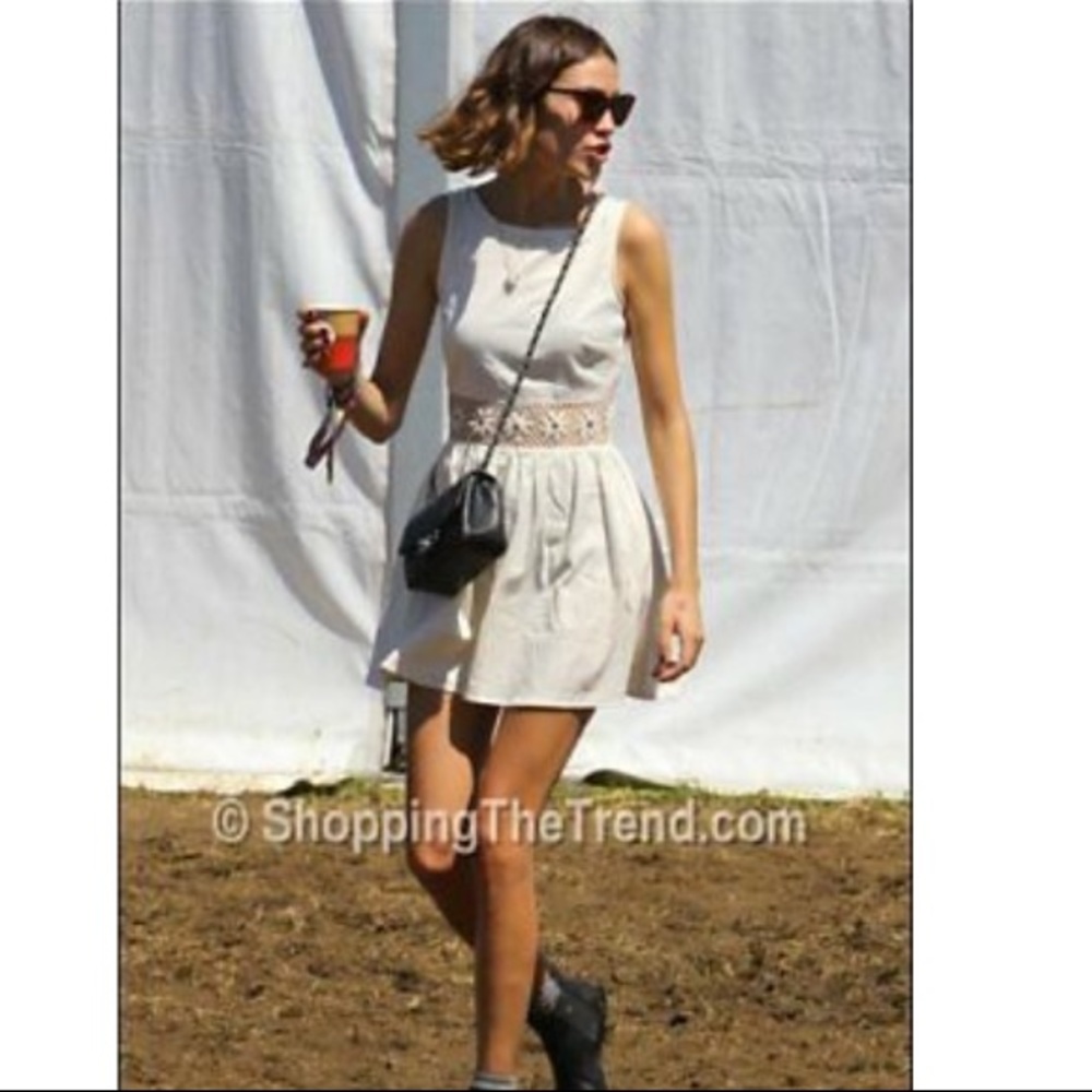 Topshop crotchet dress US SIZE 4 petite - Picture 3 of 3